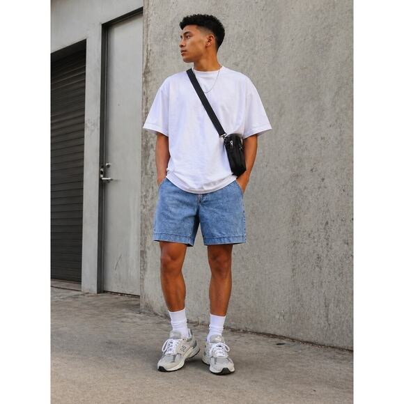 Levi's Other - Levi’s 550 Denim Shorts W40 Relaxed Fit Blue Jean Cutoffs Vintage Style